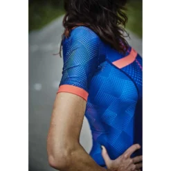 Zone3 Revolution Short Sleeve Trisuit -Blue Wave zone3 revolution short sleeve trisuit 2